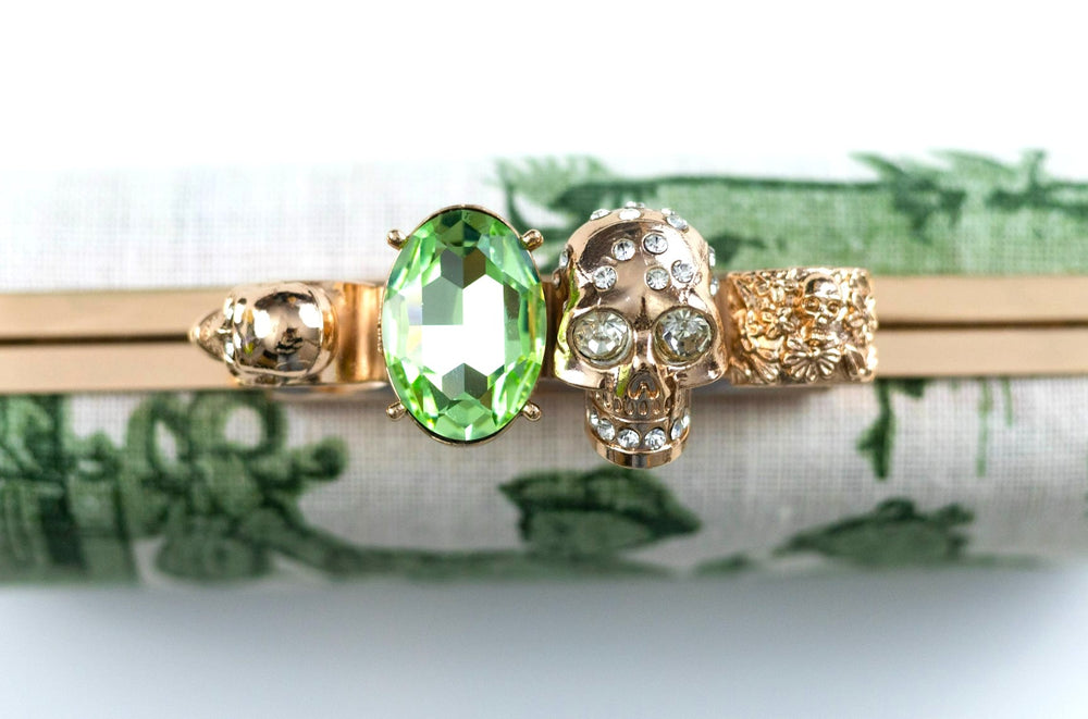 Skull Knuckle Four Rings Gold Metal Box Clutch | Peridot