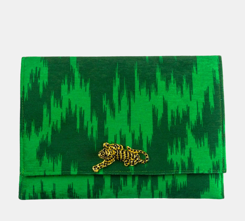 
            
                Load image into Gallery viewer, Emerald Green Zig Zag Clutch
            
        